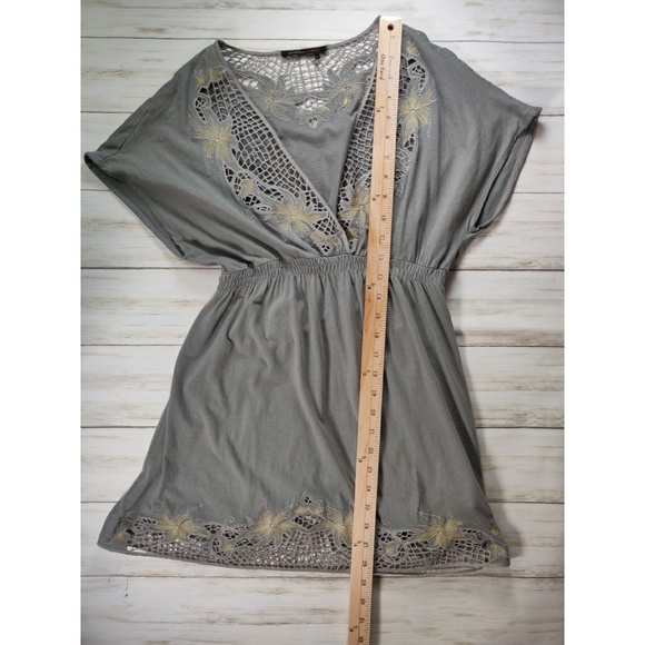 BCBG gray crocheted dolman tunic top - Picture 6 of 8